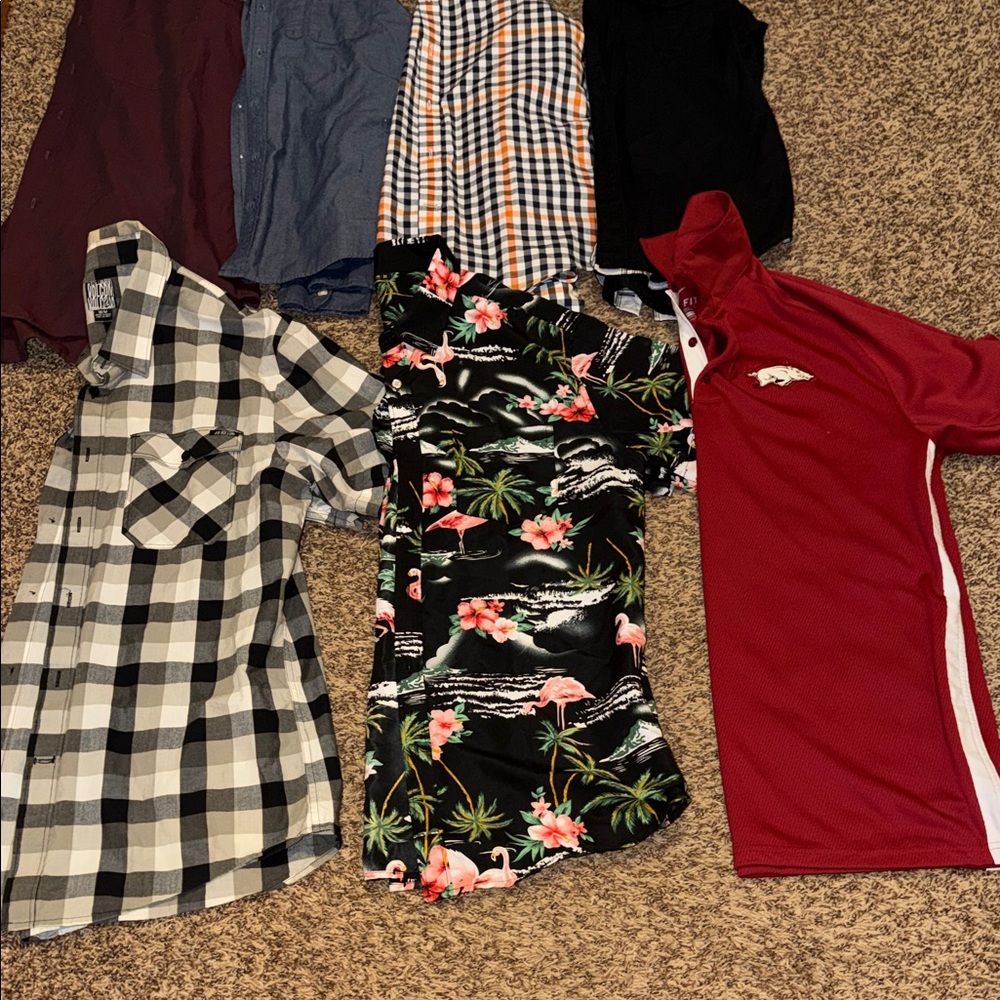 Assorted Men's Shirts Collection - Picture 4 of 4